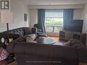 35 Avonwick Gate, Toronto, ON  - Indoor Photo Showing Living Room 