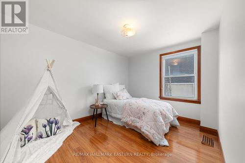 217 Mcfarlane Street, Peterborough (Ashburnham), ON - Indoor Photo Showing Bedroom