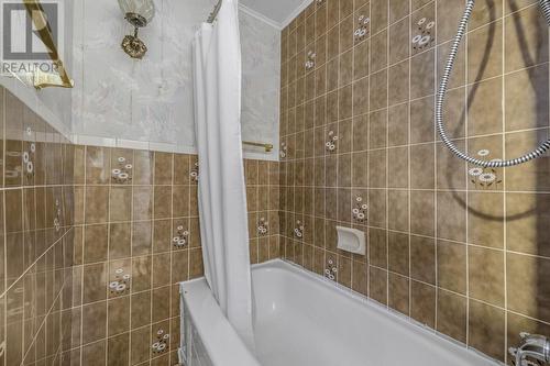 2 Blackmarsh Road, St. John'S, NL - Indoor Photo Showing Bathroom