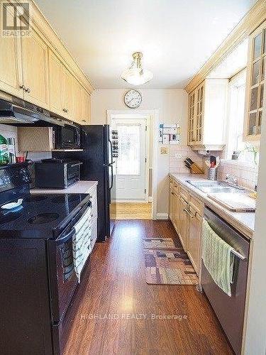 90 Clouston Avenue, Toronto, ON - Indoor Photo Showing Kitchen