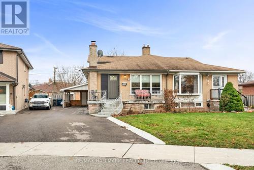 21 Farley Crescent, Toronto, ON - Outdoor With Facade