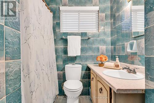 21 Farley Crescent, Toronto, ON - Indoor Photo Showing Bathroom