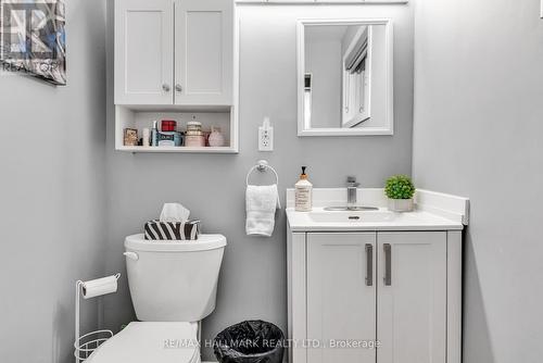 21 Farley Crescent, Toronto, ON - Indoor Photo Showing Bathroom