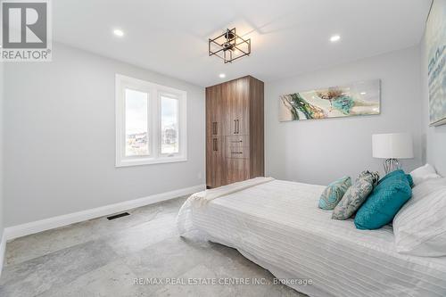 1204 West 5Th Street, Hamilton, ON - Indoor Photo Showing Bedroom