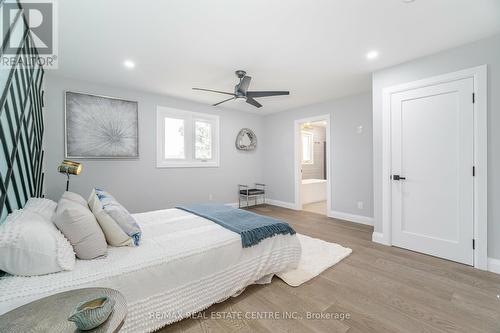 1204 West 5Th Street, Hamilton, ON - Indoor Photo Showing Bedroom