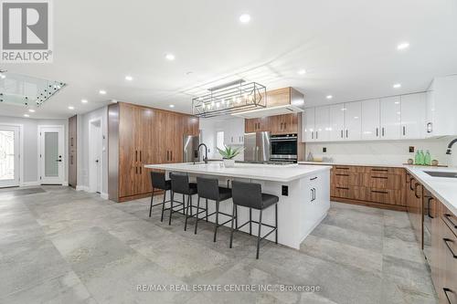 1204 West 5Th Street, Hamilton, ON - Indoor Photo Showing Kitchen