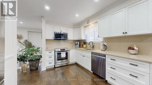 48 Bayview Drive, Grimsby, ON - Indoor Photo Showing Kitchen With Stainless Steel Kitchen With Double Sink