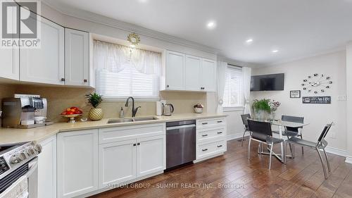 48 Bayview Drive, Grimsby, ON - Indoor Photo Showing Kitchen With Double Sink