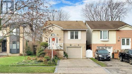 48 Bayview Drive, Grimsby, ON - Outdoor With Facade