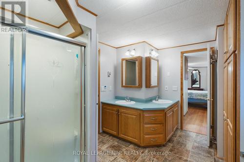 #248 - 3033 Townline Road, Fort Erie (327 - Black Creek), ON - Indoor Photo Showing Bathroom