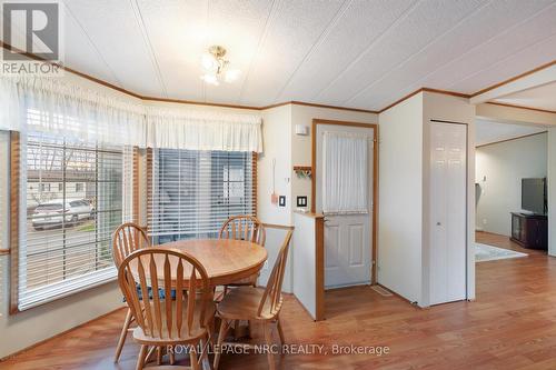 #248 - 3033 Townline Road, Fort Erie (327 - Black Creek), ON - Indoor Photo Showing Dining Room