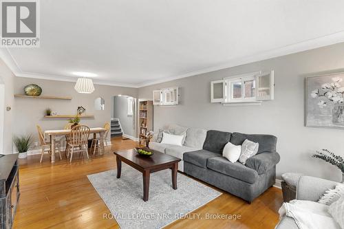 75 Parkview Road, St. Catharines (445 - Facer), ON - Indoor Photo Showing Living Room