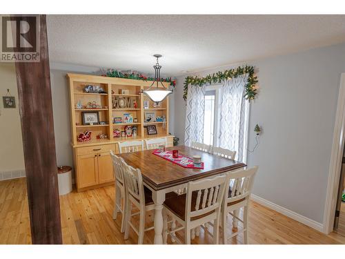 12286 242 Road, Fort St. John, BC - Indoor Photo Showing Dining Room