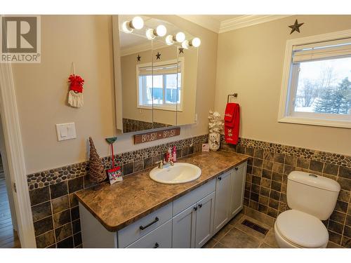 12286 242 Road, Fort St. John, BC - Indoor Photo Showing Bathroom