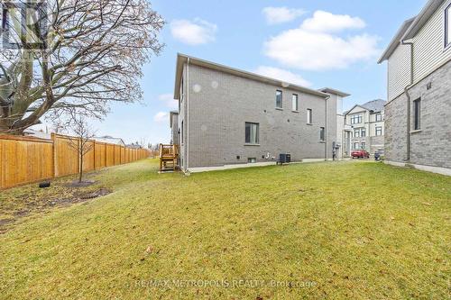 316 Okanagan Path, Oshawa, ON - Outdoor