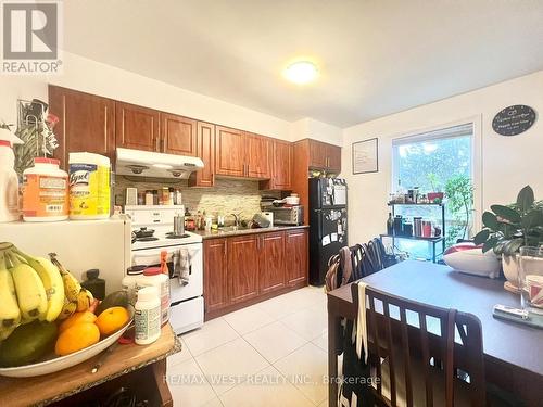 2Nd&3Rd - 1198 Gerrard Street E, Toronto, ON - Indoor Photo Showing Kitchen