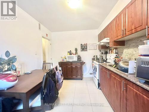 2Nd&3Rd - 1198 Gerrard Street E, Toronto, ON - Indoor Photo Showing Kitchen