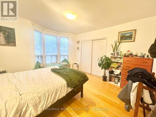 2Nd&3Rd - 1198 Gerrard Street E, Toronto, ON - Indoor Photo Showing Bedroom