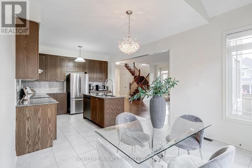 41 Atkinson Crescent, New Tecumseth, ON - Indoor Photo Showing Kitchen