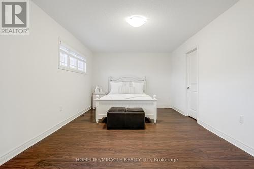 41 Atkinson Crescent, New Tecumseth, ON - Indoor Photo Showing Bedroom