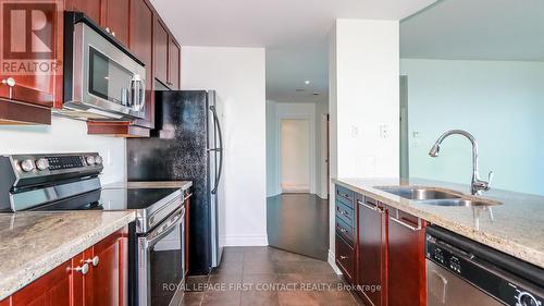 904 - 33 Ellen Street, Barrie, ON - Indoor Photo Showing Kitchen With Double Sink With Upgraded Kitchen