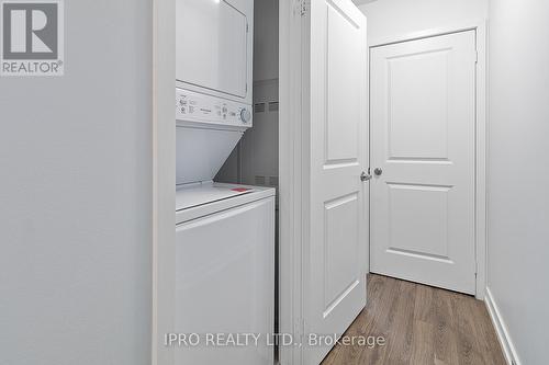 10 - 869 Wilson Avenue, Toronto, ON - Indoor Photo Showing Laundry Room