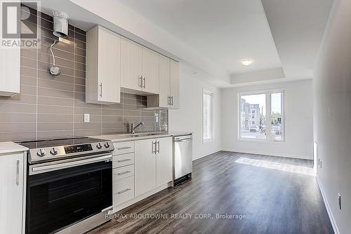 71 - 5 William Jackson Way, Toronto, ON - Indoor Photo Showing Kitchen With Upgraded Kitchen