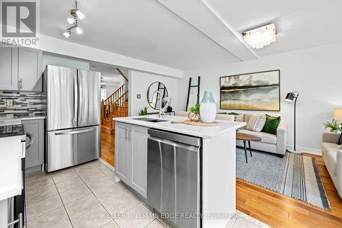 2237 Braeswood Lane, Burlington, ON - Indoor Photo Showing Kitchen