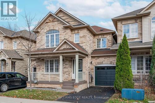 2237 Braeswood Lane, Burlington, ON - Outdoor With Facade