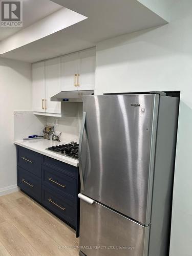 17 Seguin Court, Toronto, ON - Indoor Photo Showing Kitchen