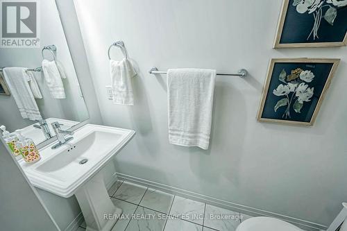 239 - 30 Times Square Boulevard, Hamilton, ON - Indoor Photo Showing Bathroom