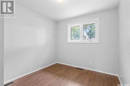 433 X Avenue N, Saskatoon, SK - Indoor Photo Showing Other Room