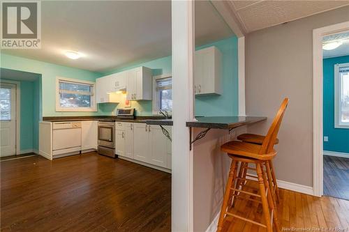 35-37 John T. Mcmillan Avenue, Saint John, NB - Indoor Photo Showing Kitchen