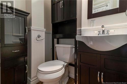 35-37 John T. Mcmillan Avenue, Saint John, NB - Indoor Photo Showing Bathroom