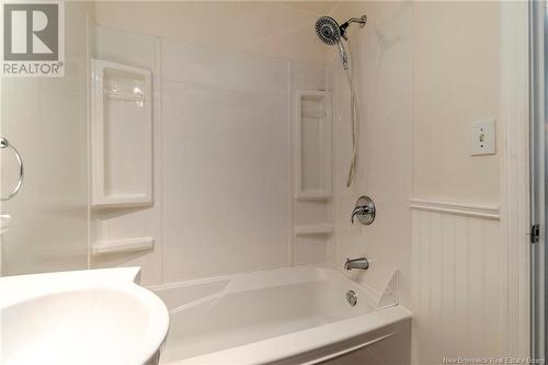 35-37 John T. Mcmillan Avenue, Saint John, NB - Indoor Photo Showing Bathroom