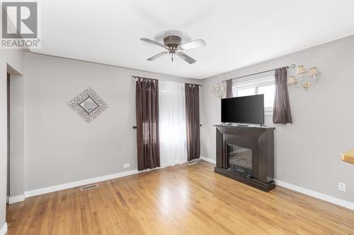 1294 Wellington St E, Sault Ste. Marie, ON - Indoor Photo Showing Living Room With Fireplace