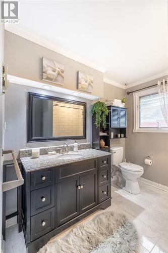 194 Canada Drive, St. John'S, NL - Indoor Photo Showing Bathroom