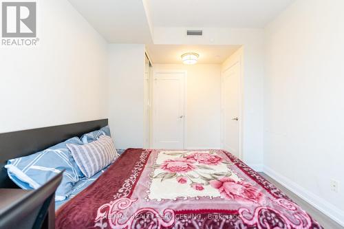 1305 - 18 Graydon Hall Drive, Toronto, ON - Indoor Photo Showing Bedroom