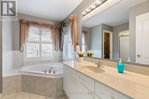 3949 Mayla Drive, Mississauga, ON - Indoor Photo Showing Bathroom