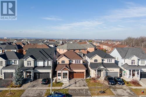 975 Kennedy Circle, Milton, ON - Outdoor With Facade