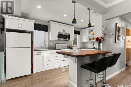 2842 Montague Street, Regina, SK - Indoor Photo Showing Kitchen