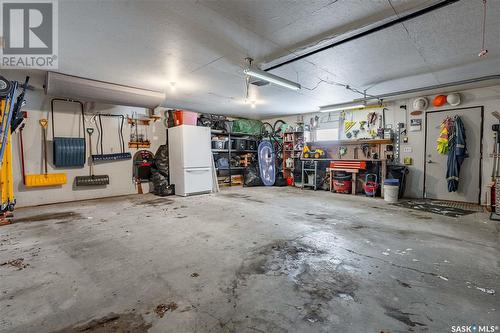 39 Coldwell Road, Regina, SK - Indoor Photo Showing Garage