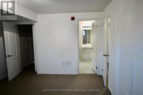 22 - 86 Preston Meadow Avenue, Mississauga, ON - Indoor Photo Showing Other Room