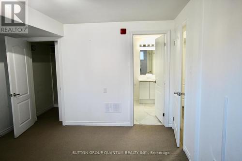 22 - 86 Preston Meadow Avenue, Mississauga, ON - Indoor Photo Showing Other Room