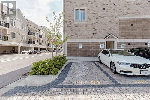 22 - 86 Preston Meadow Avenue, Mississauga, ON - Outdoor