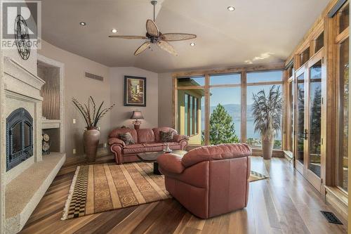 1555 Gregory Road Lot# B, West Kelowna, BC - Indoor Photo Showing Living Room With Fireplace