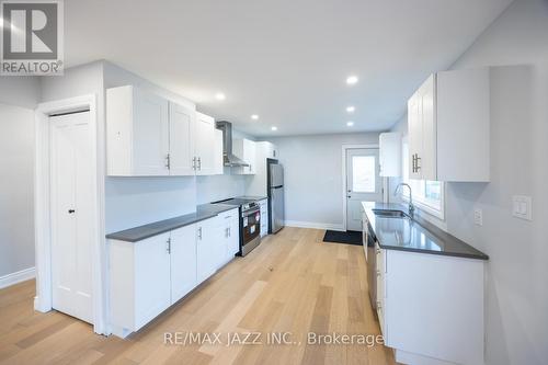 Main - 685 Emerson Avenue, Oshawa (Donevan), ON - Indoor Photo Showing Kitchen