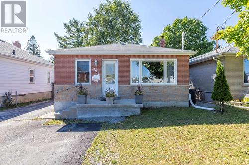 891 Ford Street, Peterborough (Monaghan), ON - Outdoor