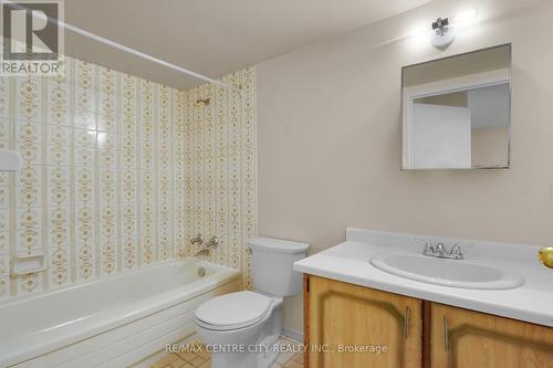 1405 - 1103 Jalna Boulevard, London, ON - Indoor Photo Showing Bathroom