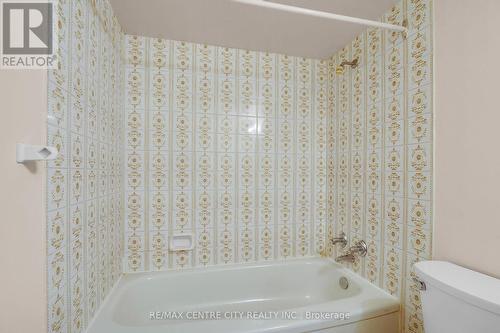 1405 - 1103 Jalna Boulevard, London, ON - Indoor Photo Showing Bathroom